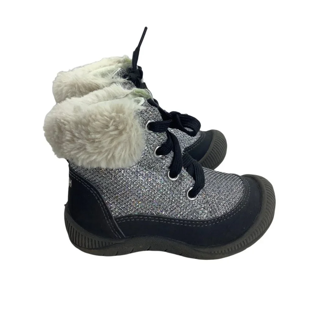 OshKosh B'Gosh Faux Fur Lined‎ Joyita Fashion Boots Toddler Girl 6 Silver White